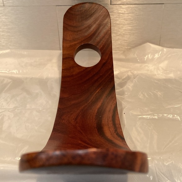 Custom Wood Wine Bottle Stand For a Single Bottle Of Wine Wood Wine Holder Decor - Picture 4 of 14